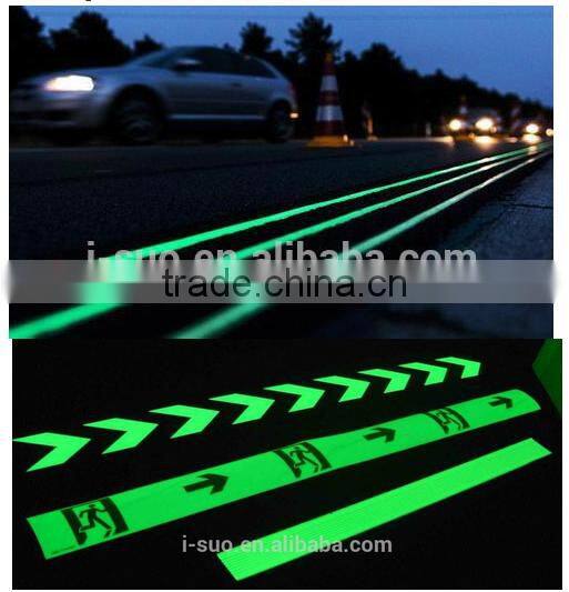 Luminous pigments for glow in the dark string