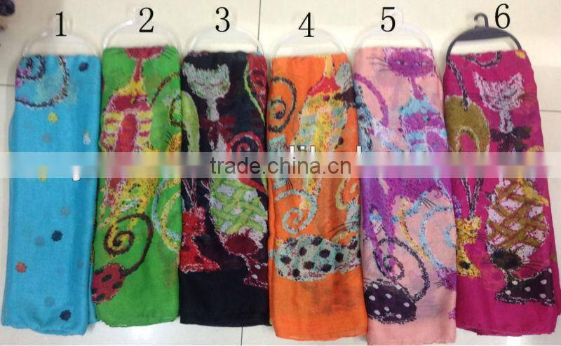 Fashion high quality 100%polyester printing cat new scarf STOCK!