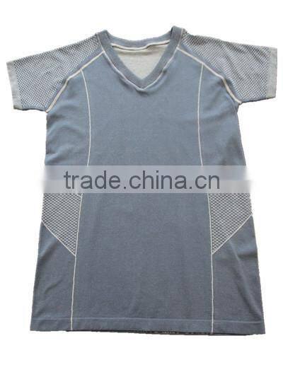 Seamless men's comfortable t shirt