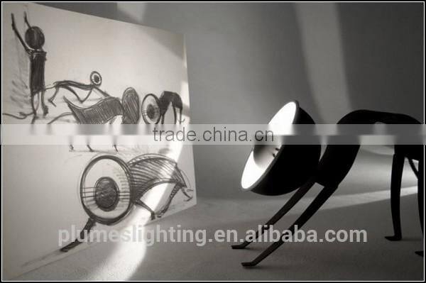 Hot sell Replica Micha-Cat Iron stoving varnish Table lamp PLT8108