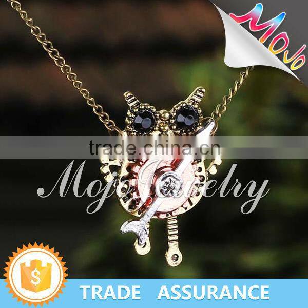Yiwu Market Best Selling Cute Steampunk Owl Clock Shaped Necklaces