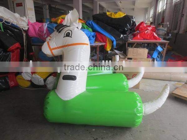 2015 best sale sports game Inflatable horse run track for kids