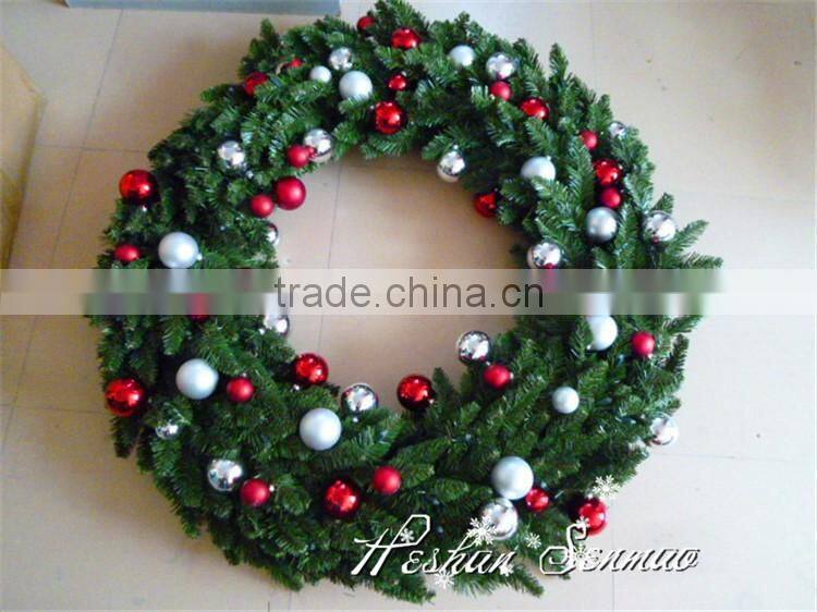 Hot sale artificial Christmas circle in competitive price