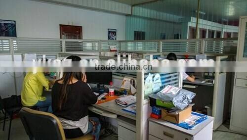 2015 road safety warning triangle labels for emergency use