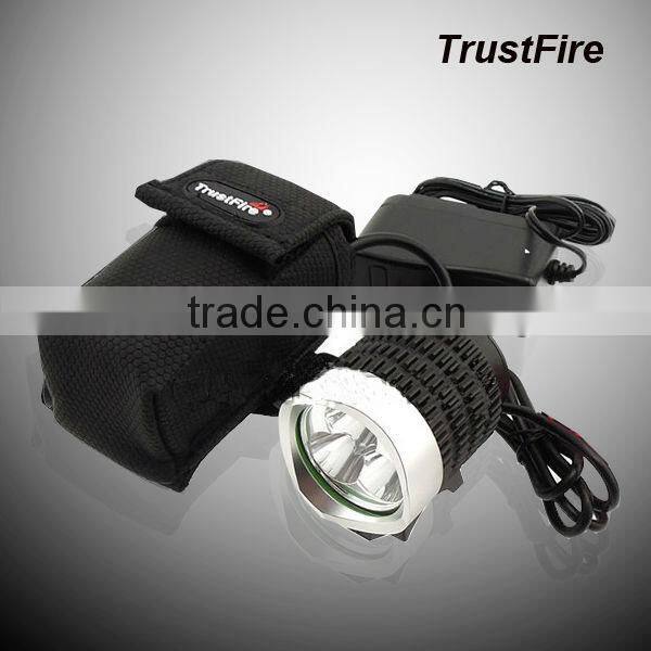 trustfire D008 cree xml t6 front bike light 4*18650 rechargeale battery bike light cree 2000lm bicycle lights super bright