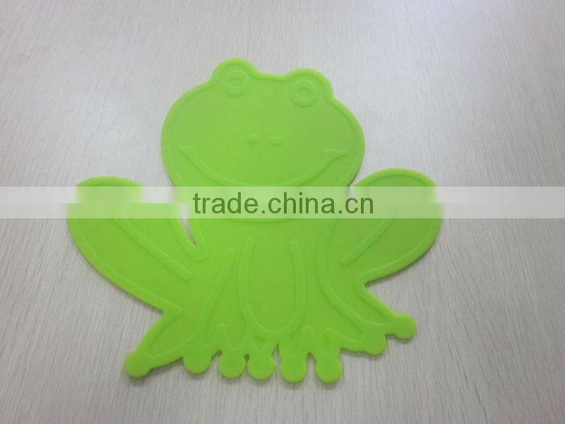 2015 new design Eco friendly food grade frog shaped silicone trivet,silicone placemat