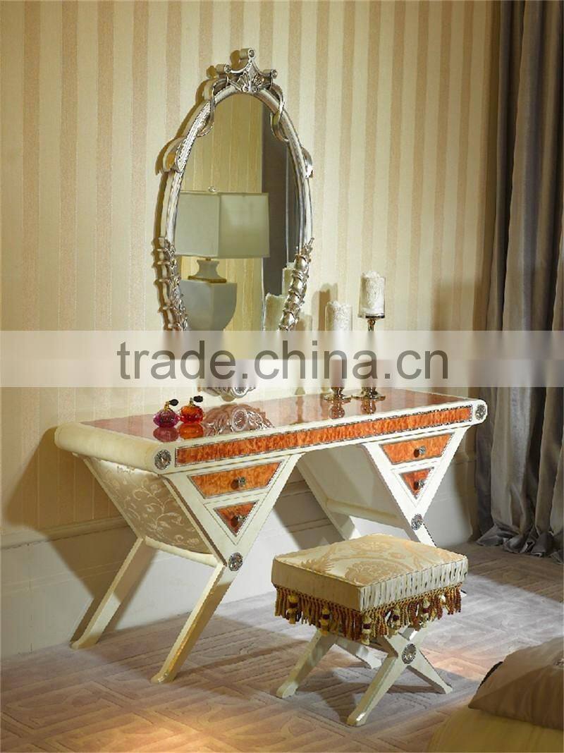 Italy Fashion Bedroom Furniture Set, Simple and Refined Designer Design Bedroom Set