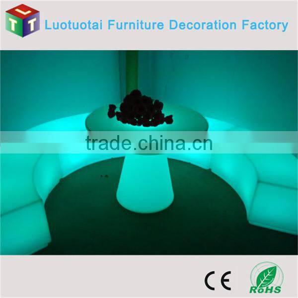 wireless inductive charging solon leisure led cube waiting stool