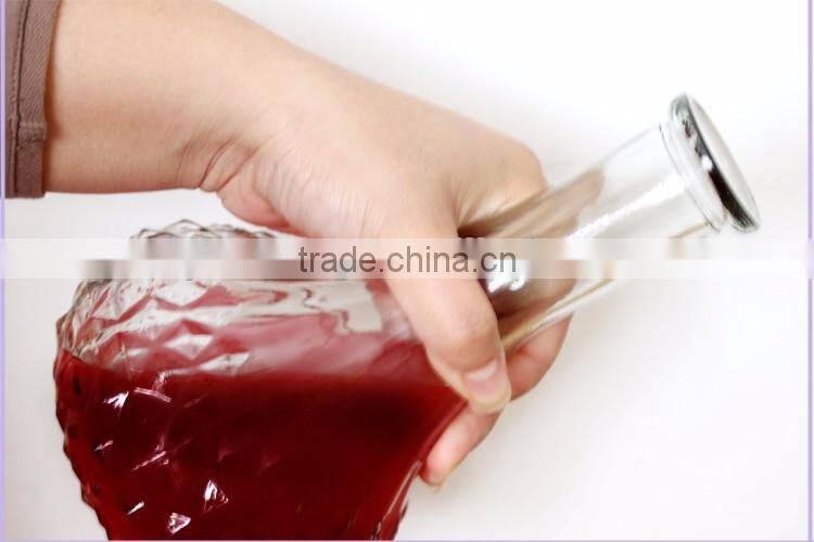 820ml clear unique shape glass bottle for sprint alcohol liquor