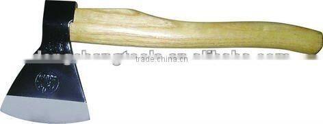 Steel forged 600g axe with wood handle