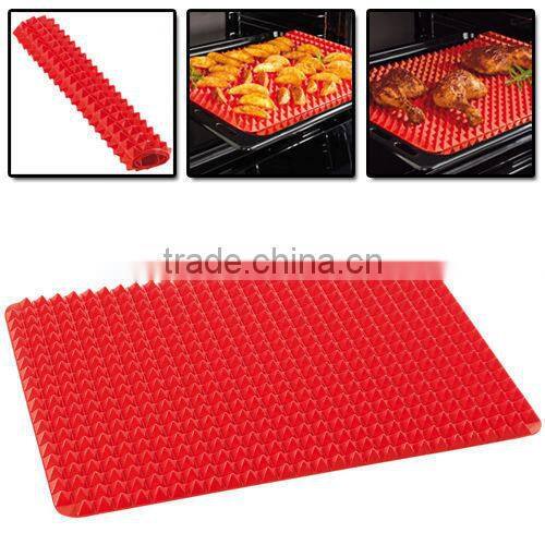 Pyramid Pan Silicone Baking Mat red color