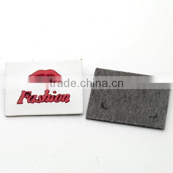 Black/white PU leather sew on patches with red metal lips plates fashion clothing label for jeans/jacket PLB-012