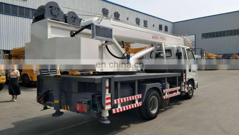 Powerful 12 Ton truck with crane