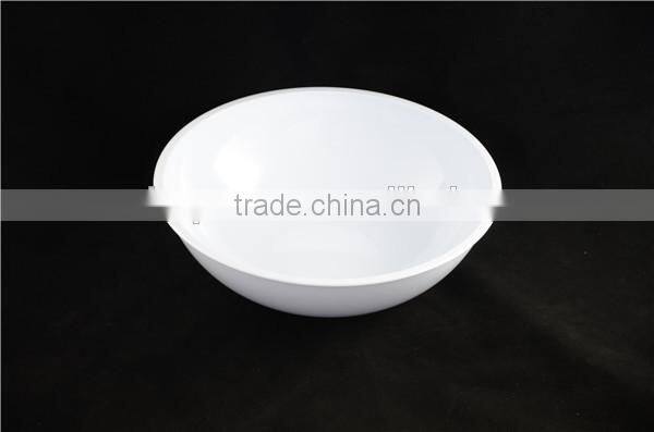 11" 2QT plastic round fruit bowl