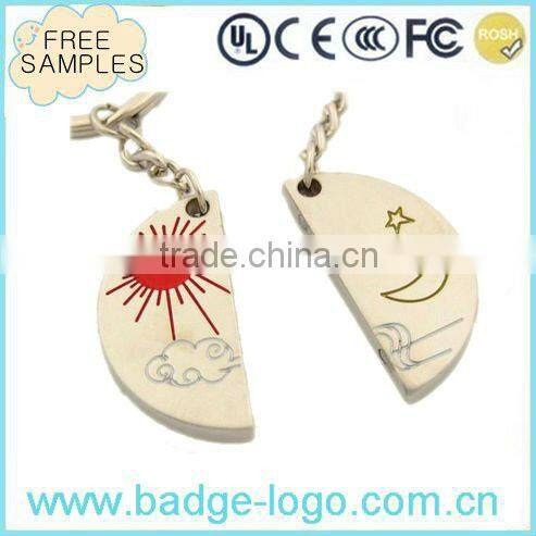 free sample heart shape novelty promotional couple metal keychain