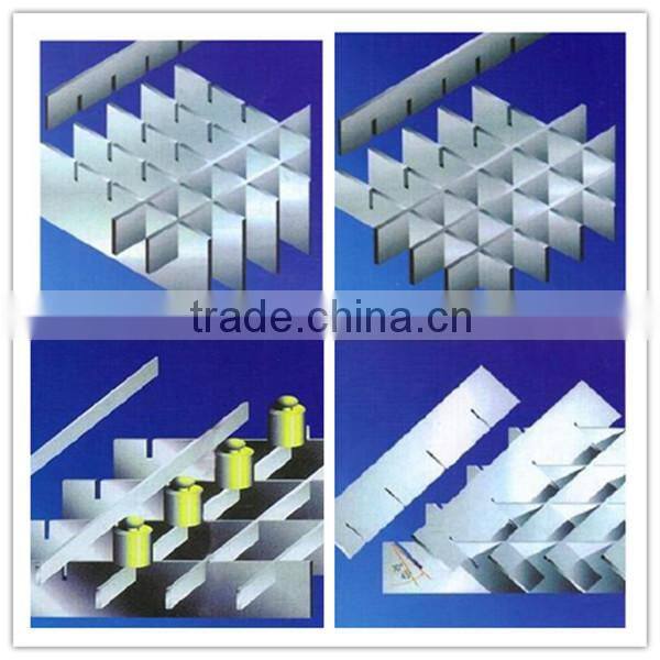 Heavy duty press locked grating