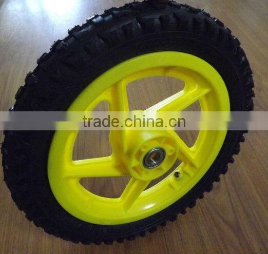 5 spoke bicycle wheel 12"