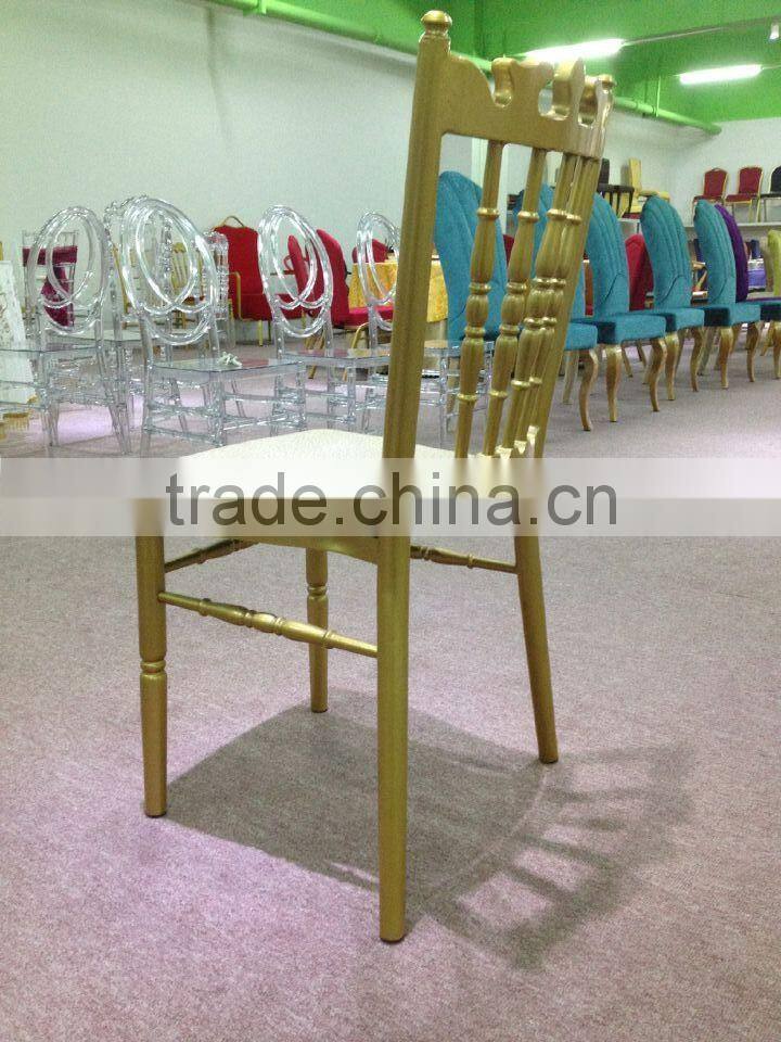 2015 China Stock Price wedding chiavari chair gold chair wavy pattern