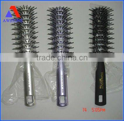 Small plastic hair comb