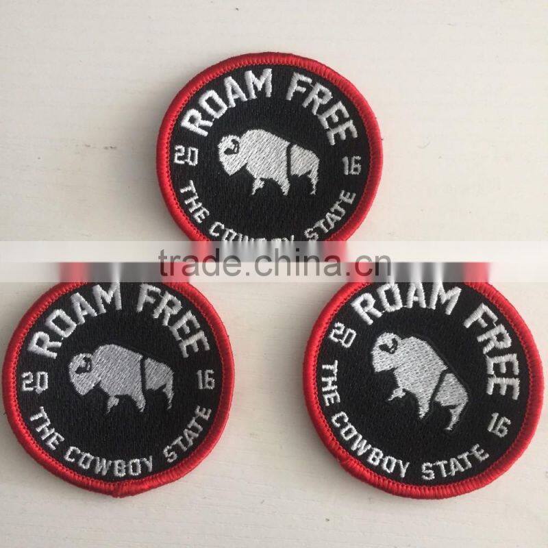 2017 custom wholesale durable high quality embroidery patch badges