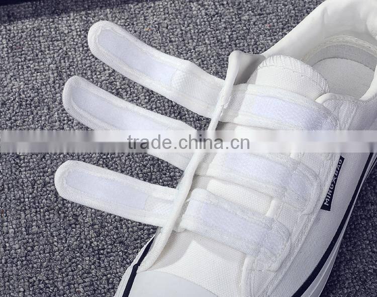 Hook and loop fastener casual canvas shoes for men