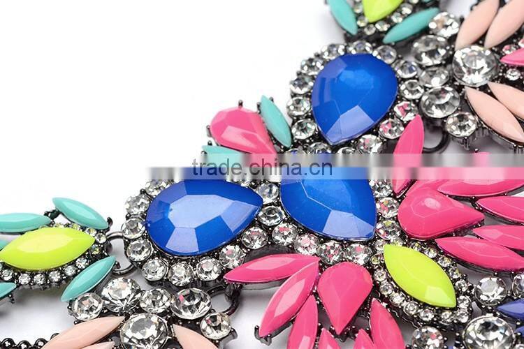 The new European and American big colorful fashion jewelry with Leaf shape and diamond