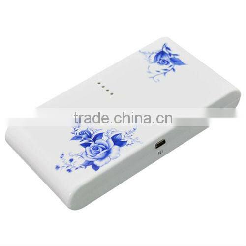 White/blue and white porcelain powerbank 20000 mah