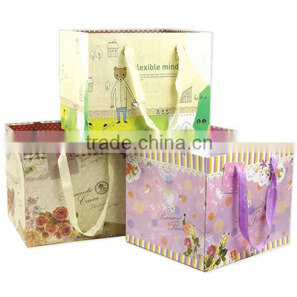 Fancy Paper Chocolate Gift Box