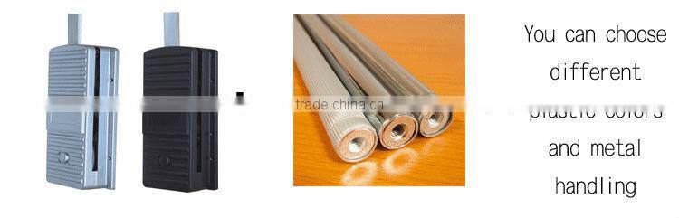 Pull down clothes hanger lift