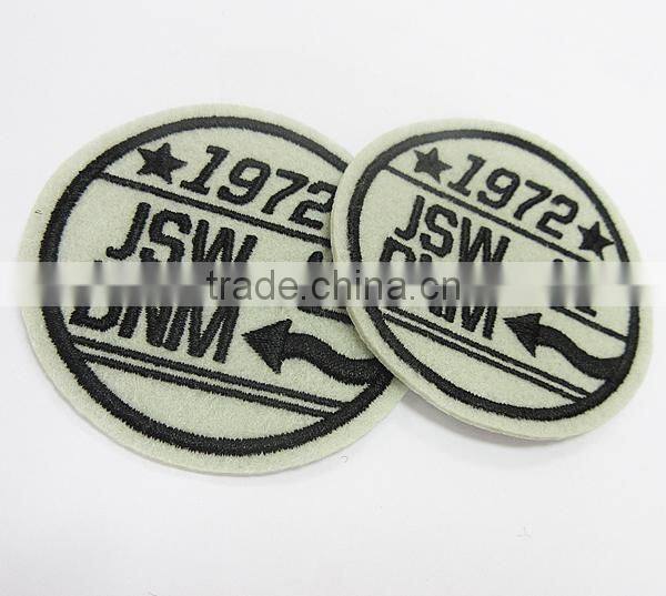 Made in China Brand Logo Clothing Fabric Stick-on Custom Emboridered Patches