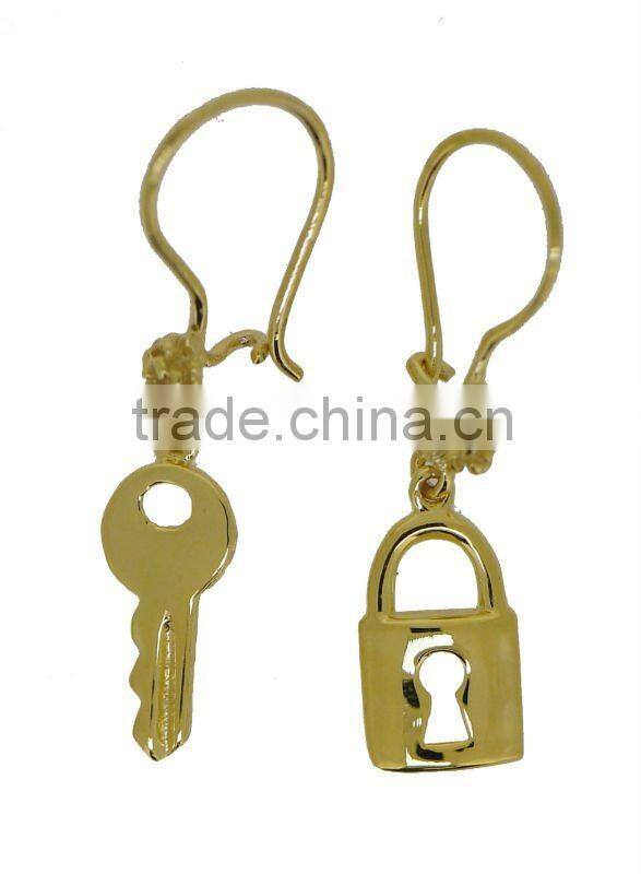 Fashion lock and key charm earring QEA046
