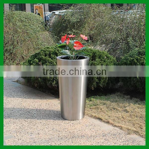 FO-9066 Stainless Steel Self irrigated flower pot for garden decor