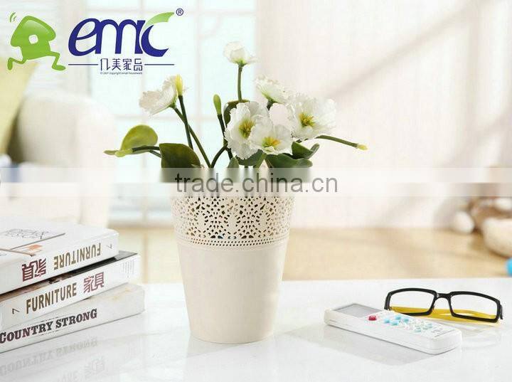 emc basket storage wire storage basket plastic storage basket on table