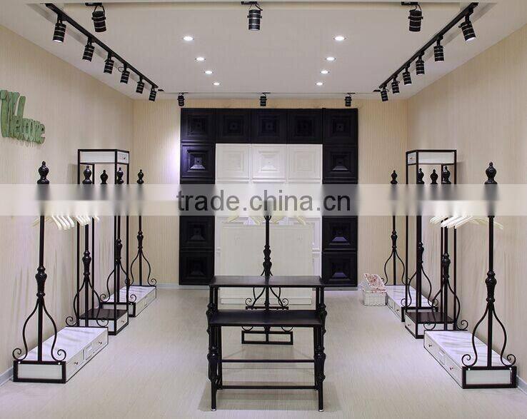 Fashion market floorstanding metal clothing rack