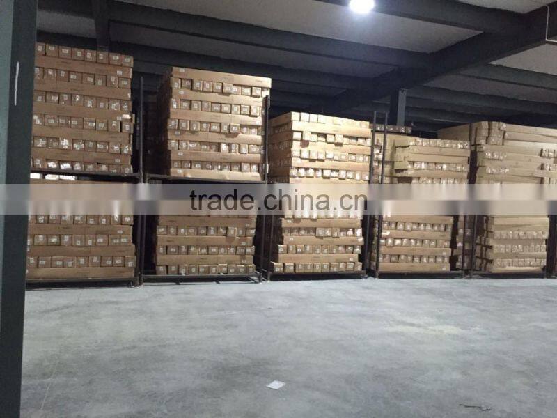 High Quality 210g/m2 Fabric One Long Pole Outdoor Patio Table Wooden Umbrella