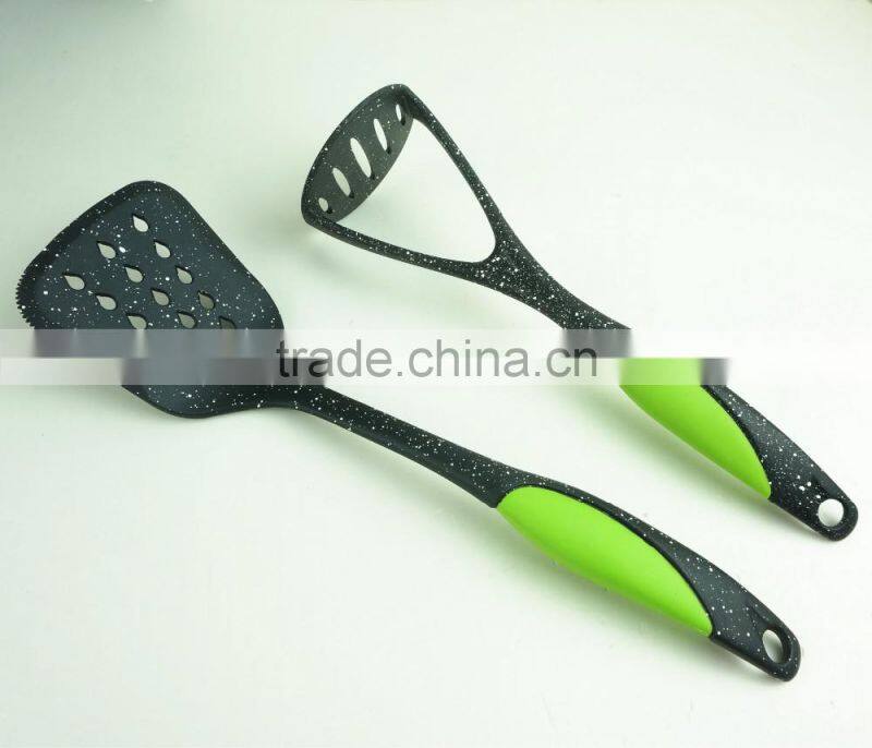 33055 colorful nylon material kitchen utensil set nylon kitchen tools