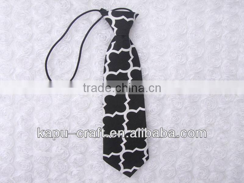 Hot pink quatrefoil cute baby tie pattern