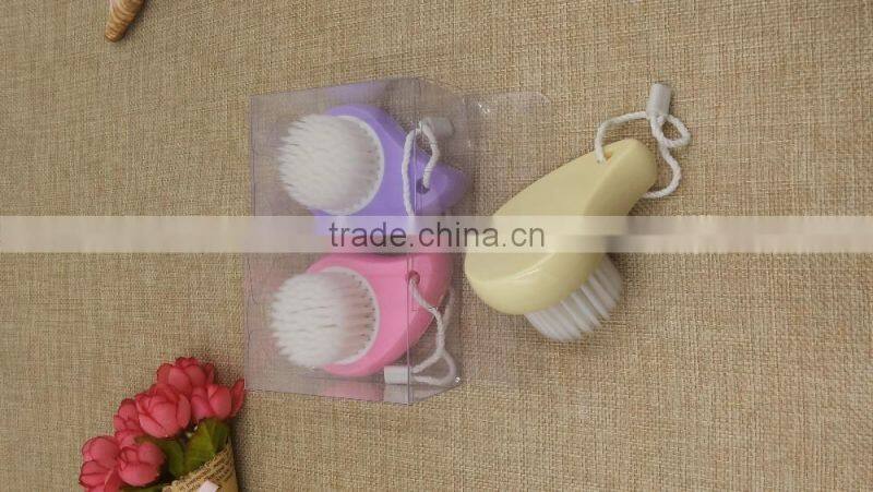 New arrival sik hair plastic face cleansing comma brush