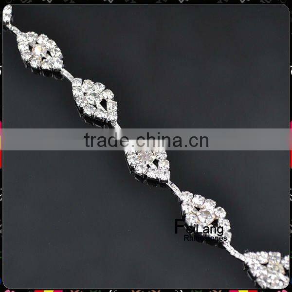 Feilang unique design hot sale 2014 eyes shape rhinestone cup chain