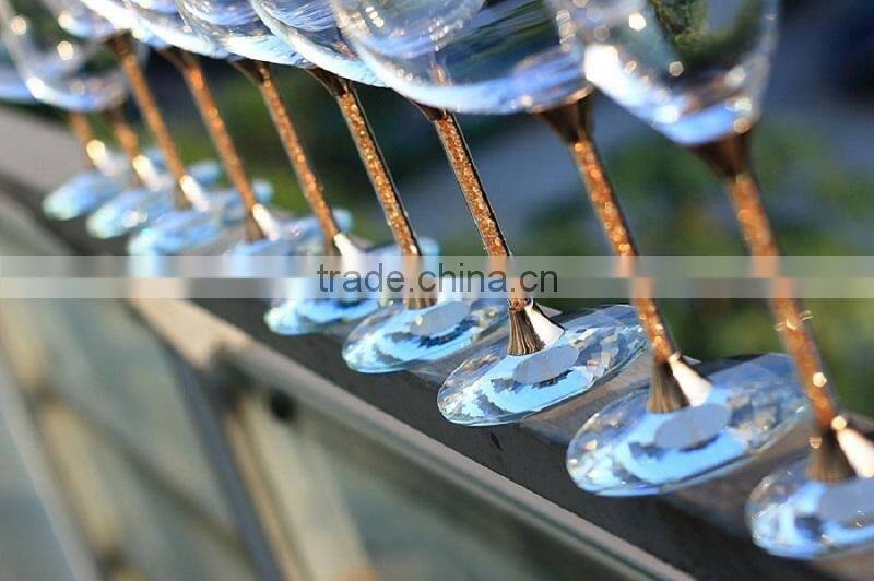 high quality new fashion and unique toasting wine glasses gold crystal stem martini or whisky glass love gift drinking glass cup