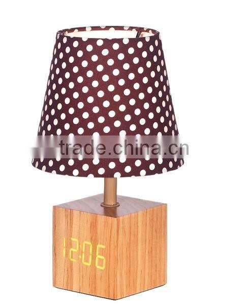 2014 new product desktop modern lamp with wooden clock