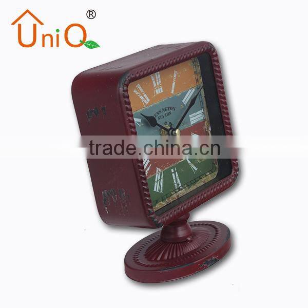 Classic metal art table clock for practical use