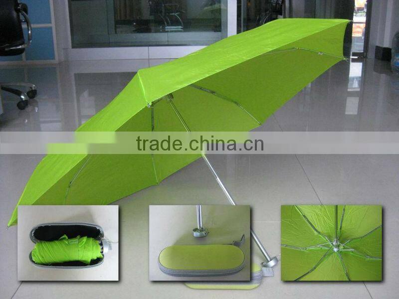 folding umbrella with case