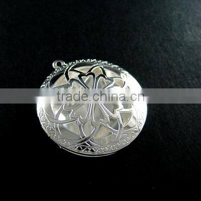 32mm vintage style silver filigree flower round photo locket pendant charm DIY supplies 1112014