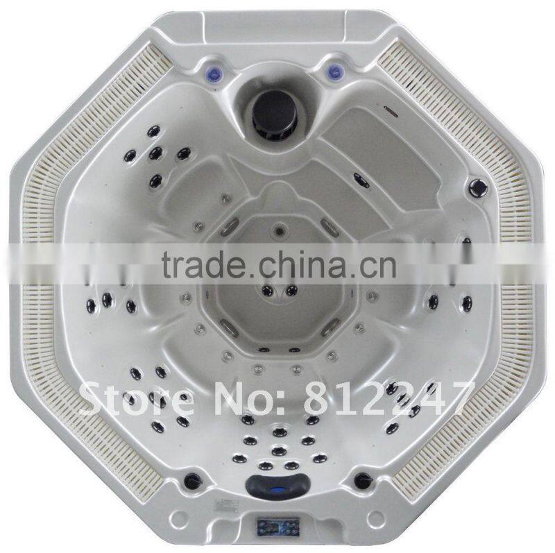 luxurios LED outdoor whirlpool spa