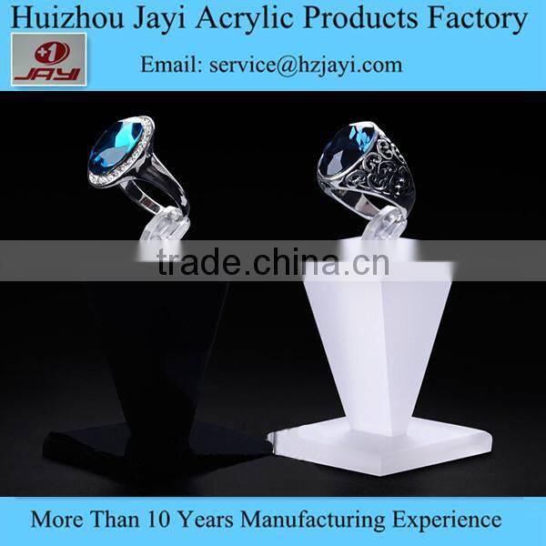 Jewellery shop window display