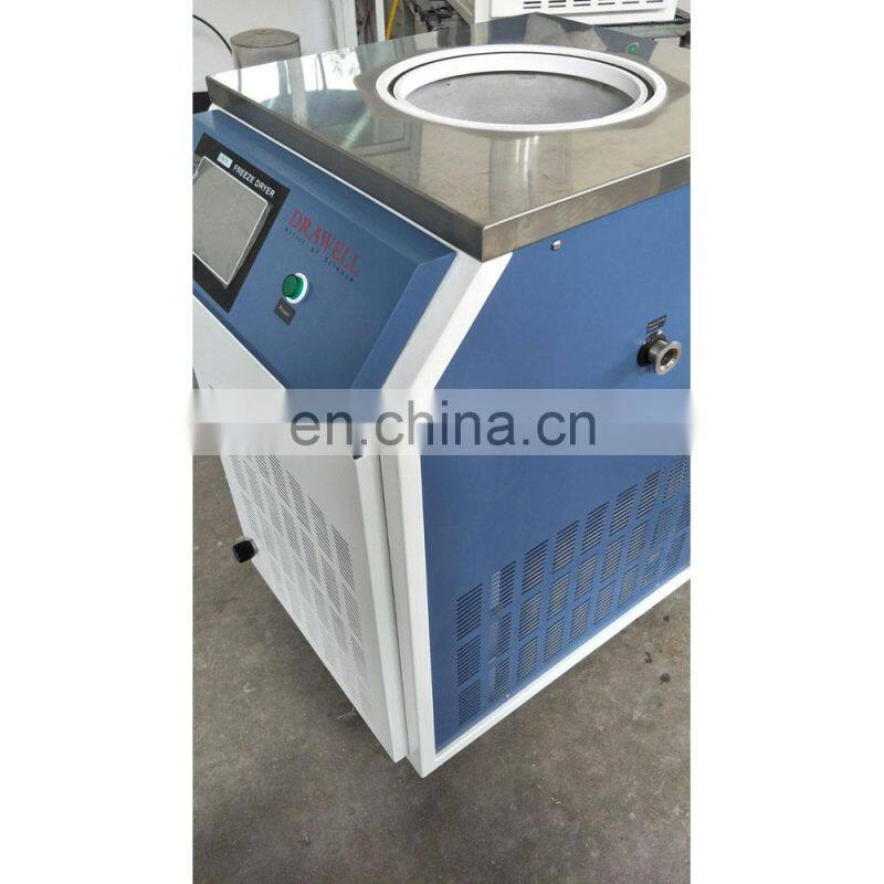 Vacuum freeze dryer for laboratory equipments