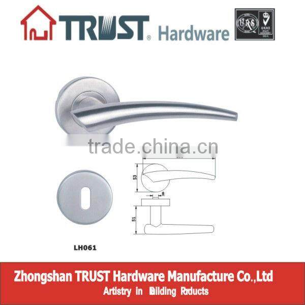LH061:Solid Stainless Steel Lever type door Handle