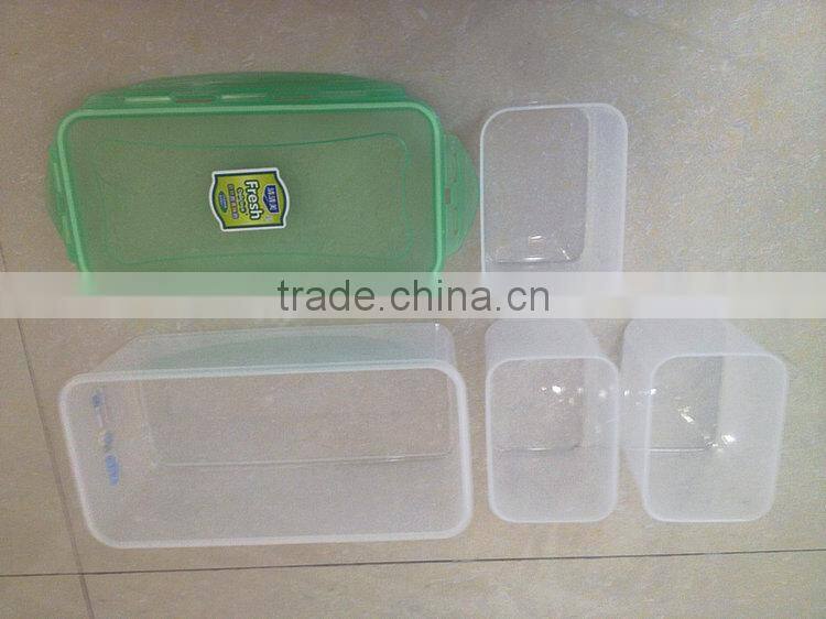 Comparments inside Plastic Airtight Food Containe transparent vacuum food container