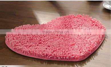 Hand tufted chenille carpet